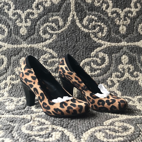 NWT KENNETH COLE REACTION Juice Time Leopard Pump - Picture 2 of 7